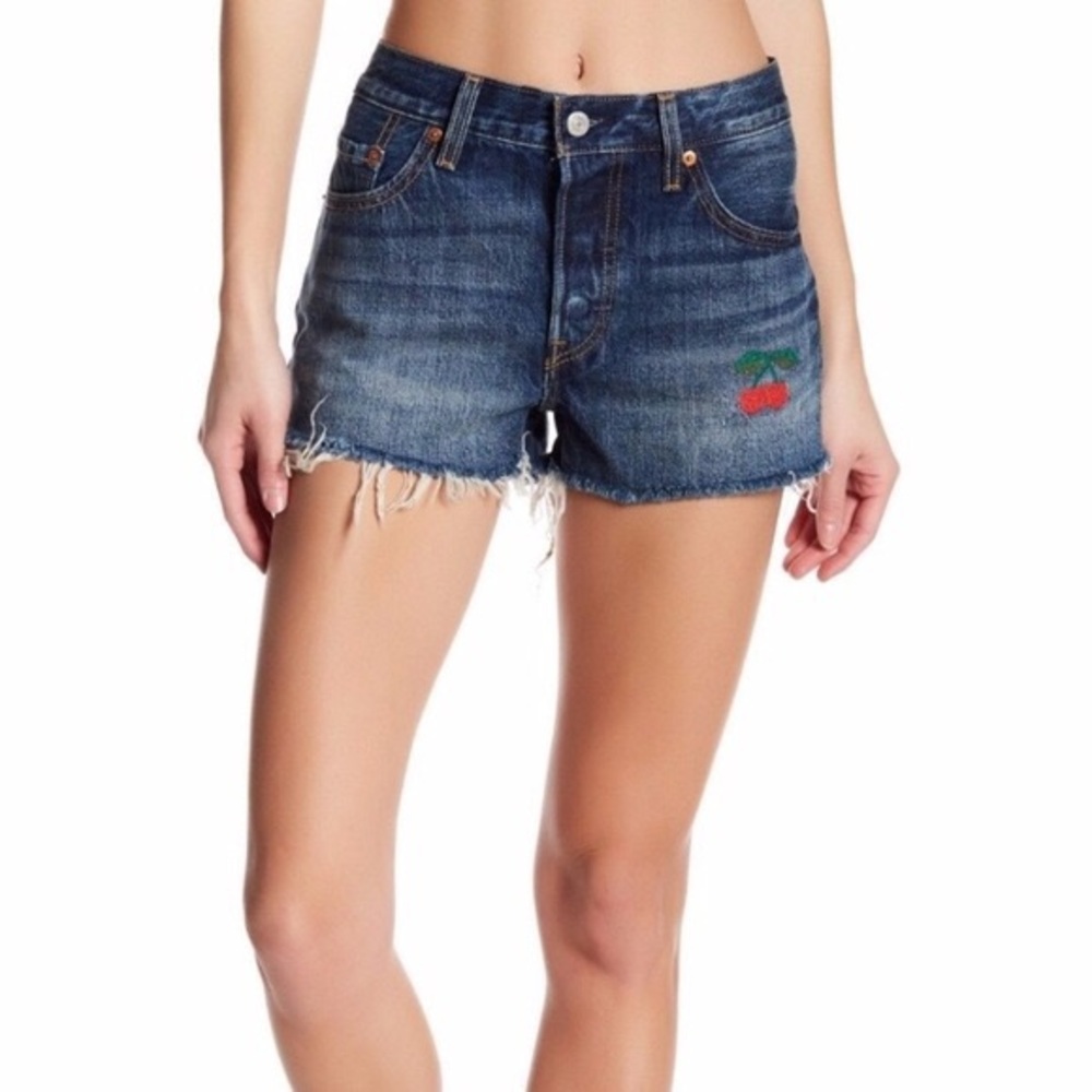 Levi’s Denim Embellished Shorts NWOT
